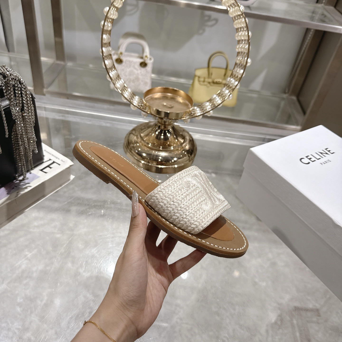 Women Top Quality C*eline shoes