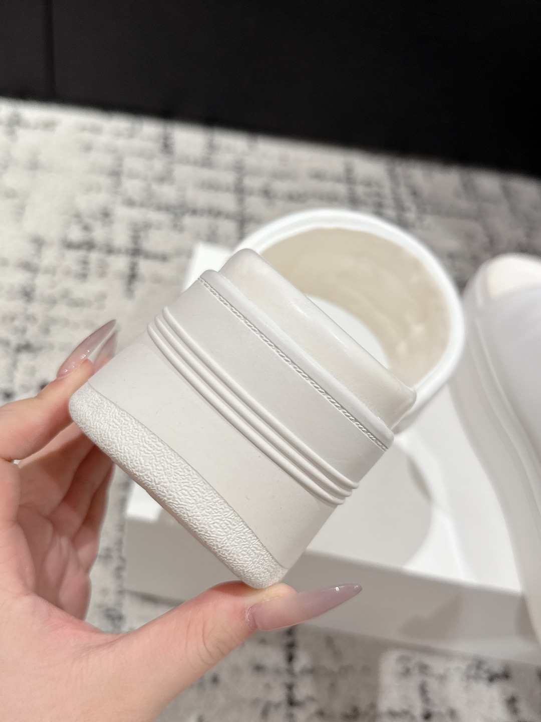 Women Top Quality C*eline shoes