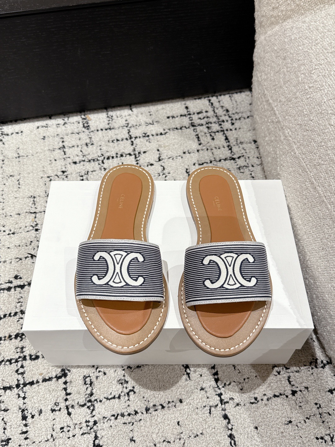 Women Top Quality C*eline shoes