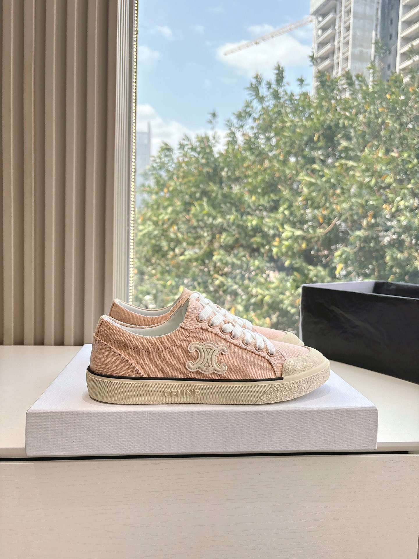 Women Top Quality C*eline shoes