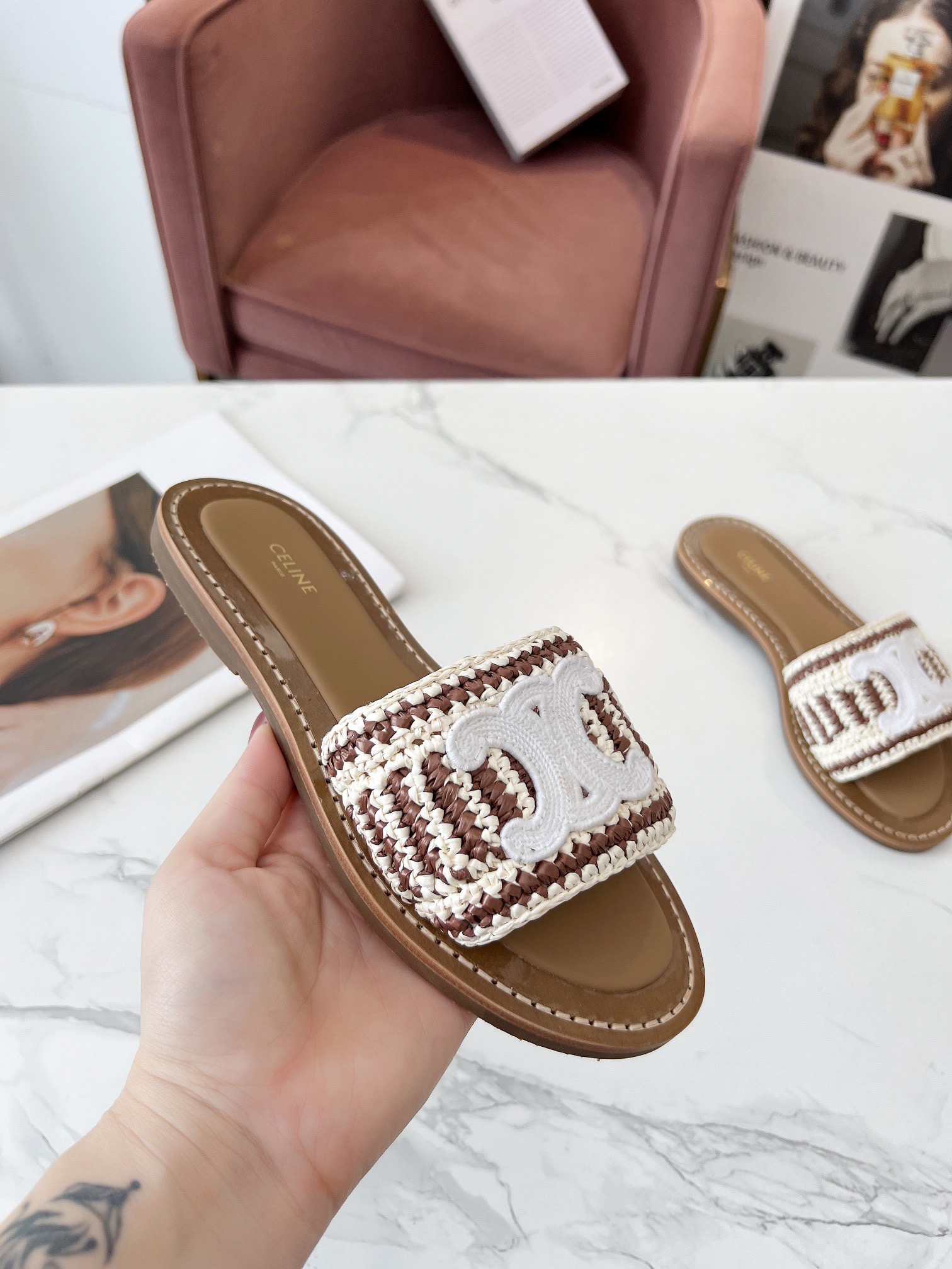 Women Top Quality C*eline shoes