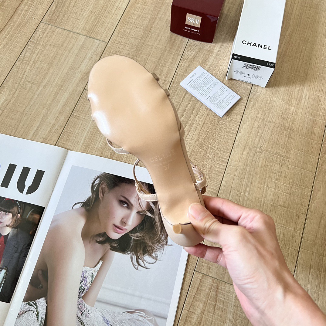 Women Top Quality C*eline shoes