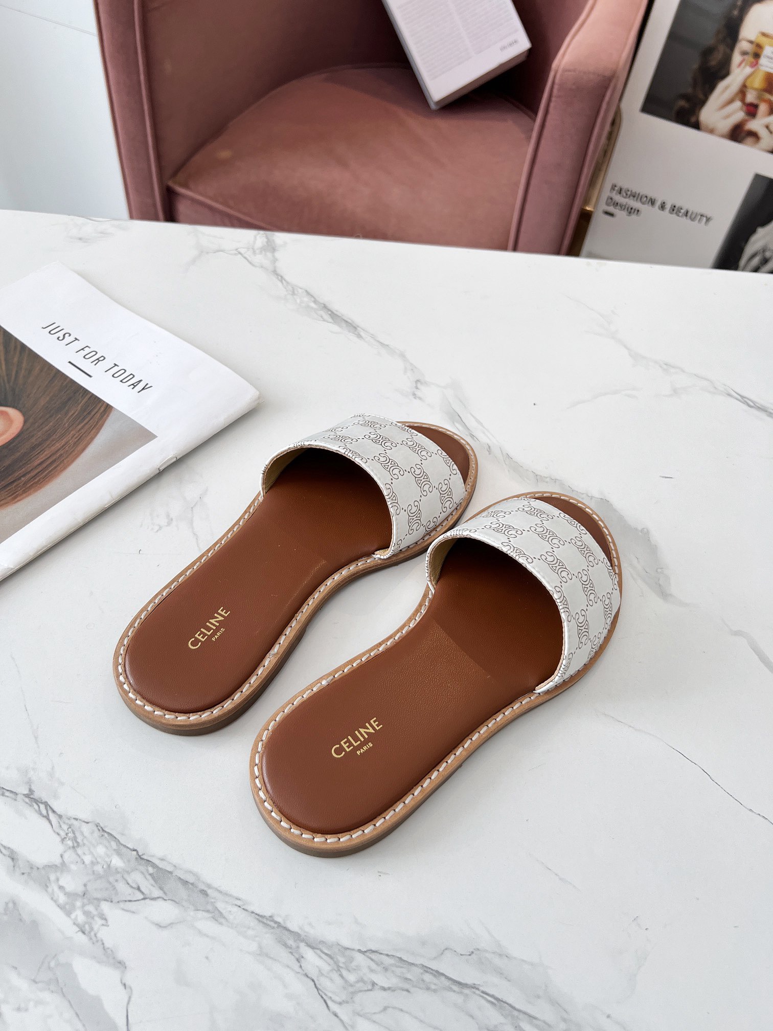 Women Top Quality C*eline shoes