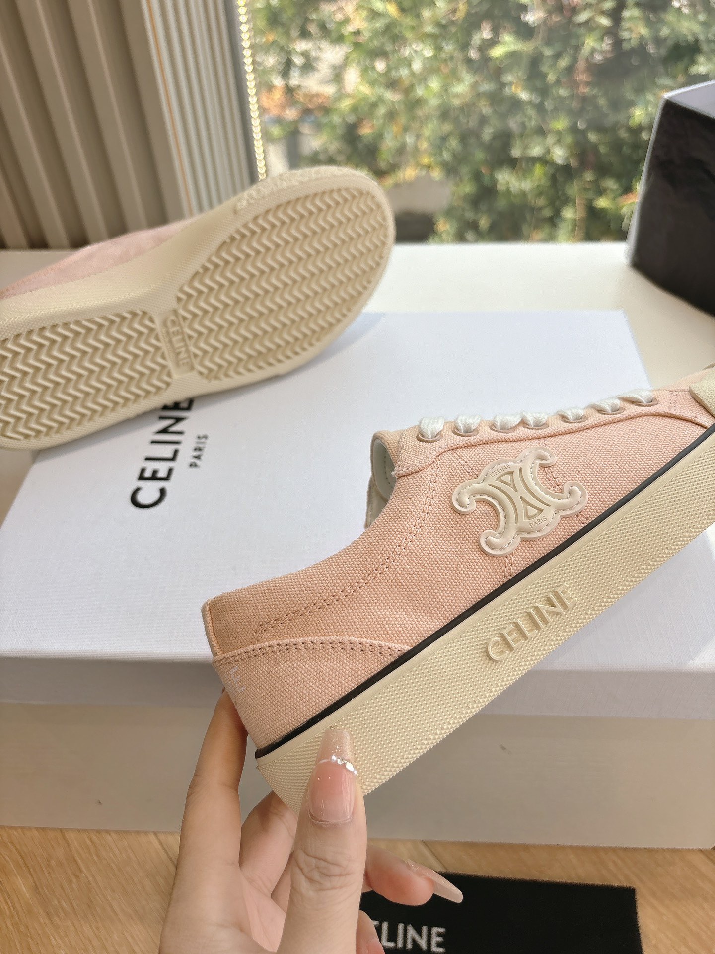 Women Top Quality C*eline shoes