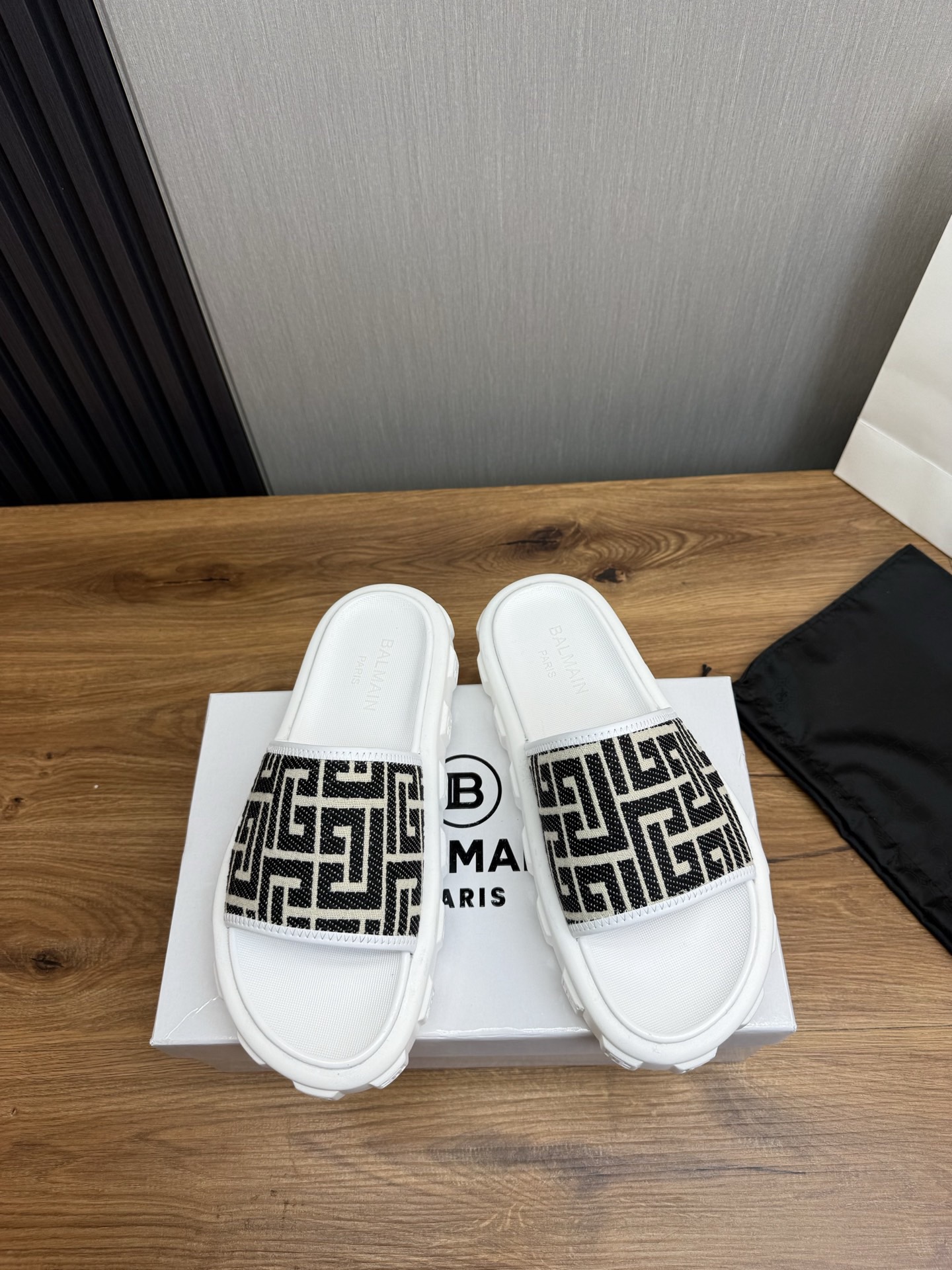 Women Men Top Quality B*almain shoes