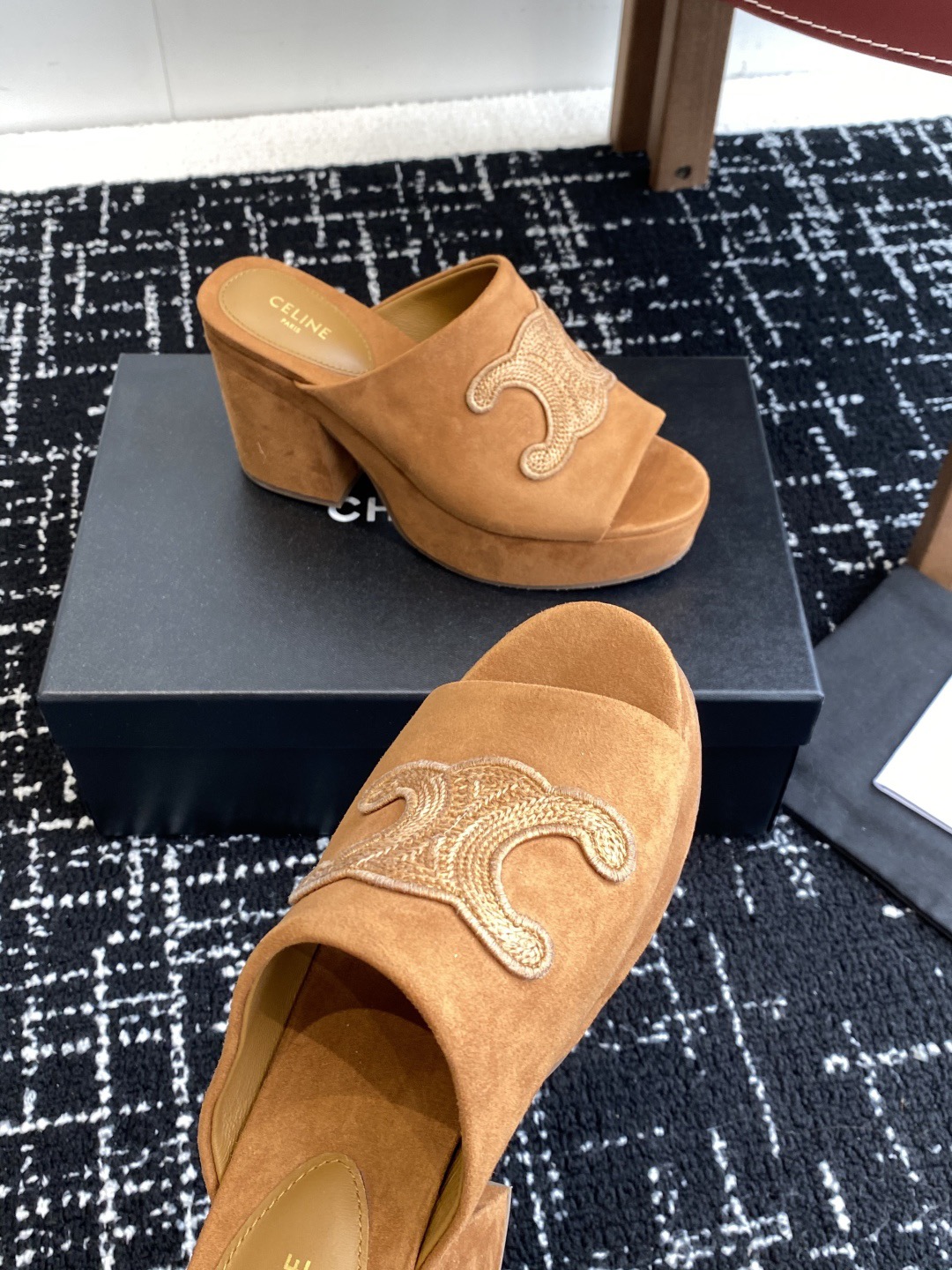 Women Top Quality C*eline shoes