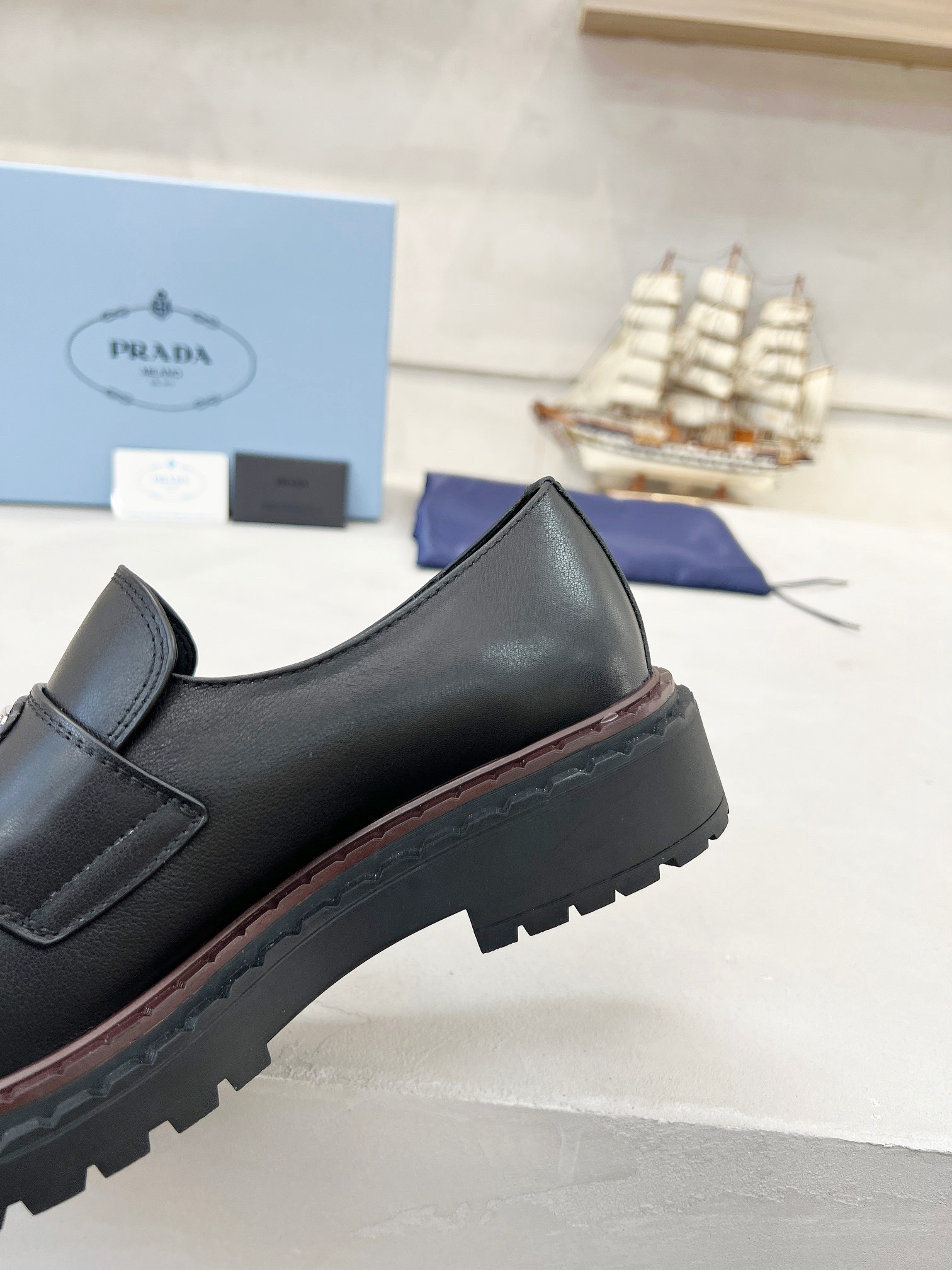 Women Men Top Quality P*rada shoes