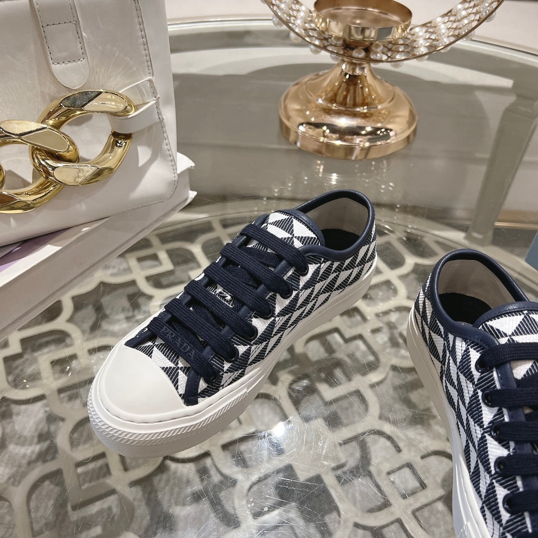 Women Men Top Quality P*rada shoes