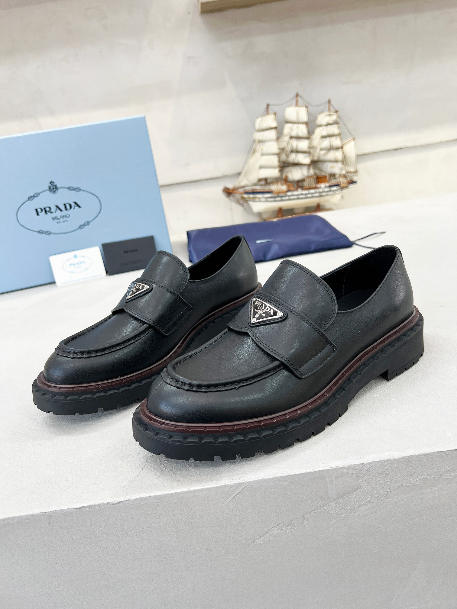 Women Men Top Quality P*rada shoes