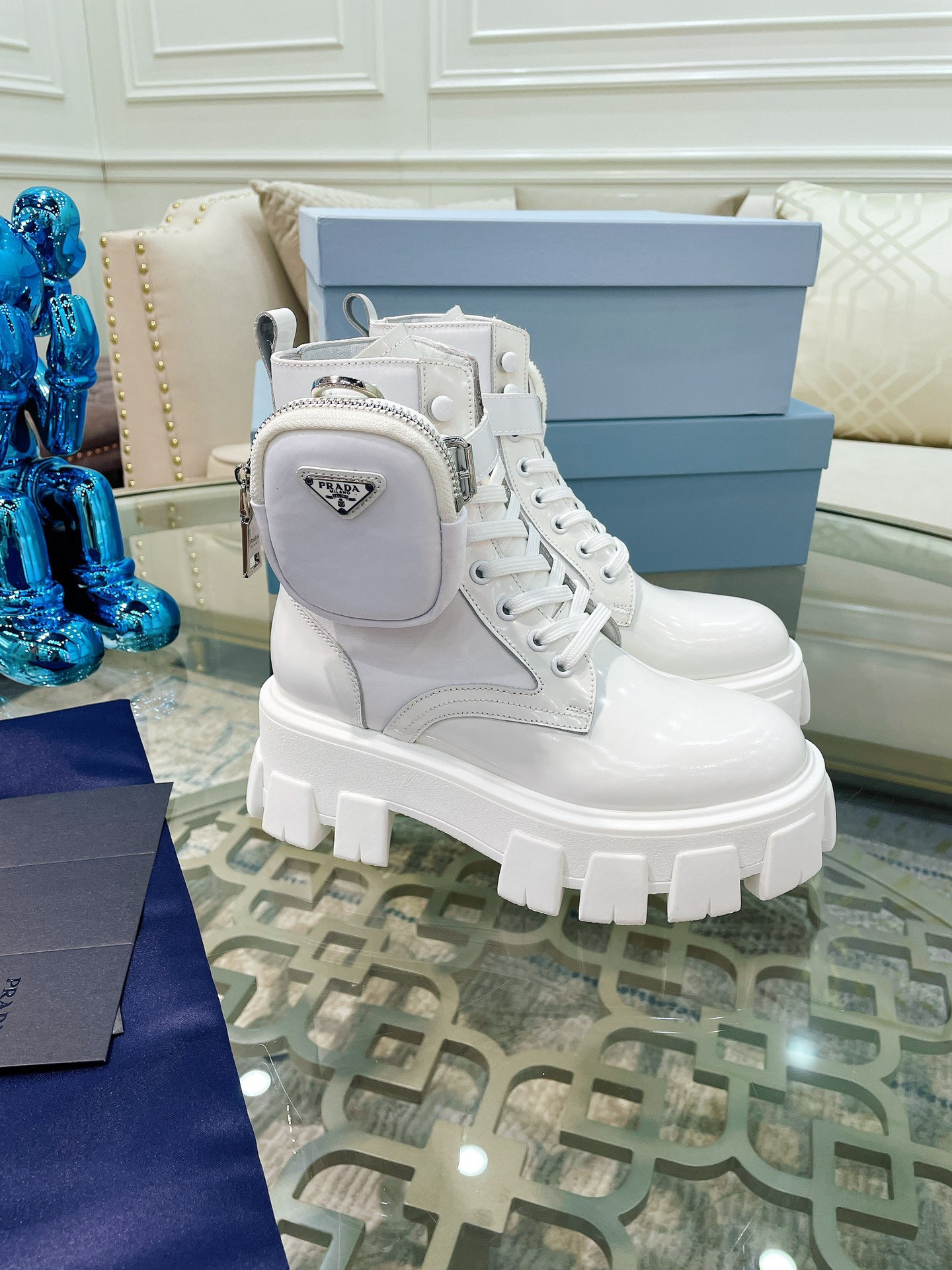 Women Top Quality P*rada shoes