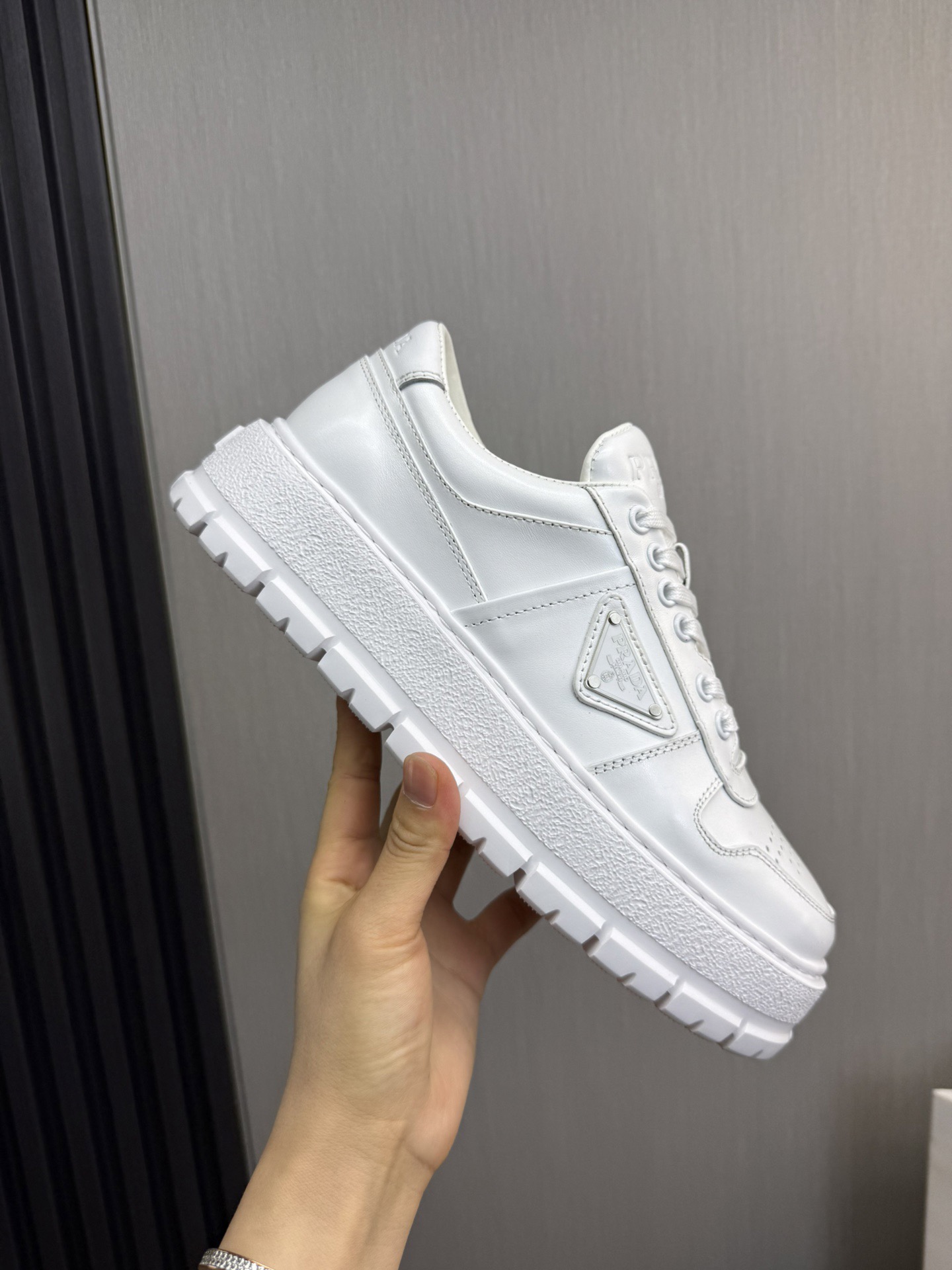 Women Men Top Quality P*rada shoes