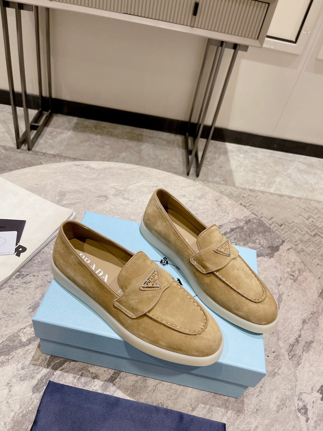 Women Men Top Quality P*rada shoes