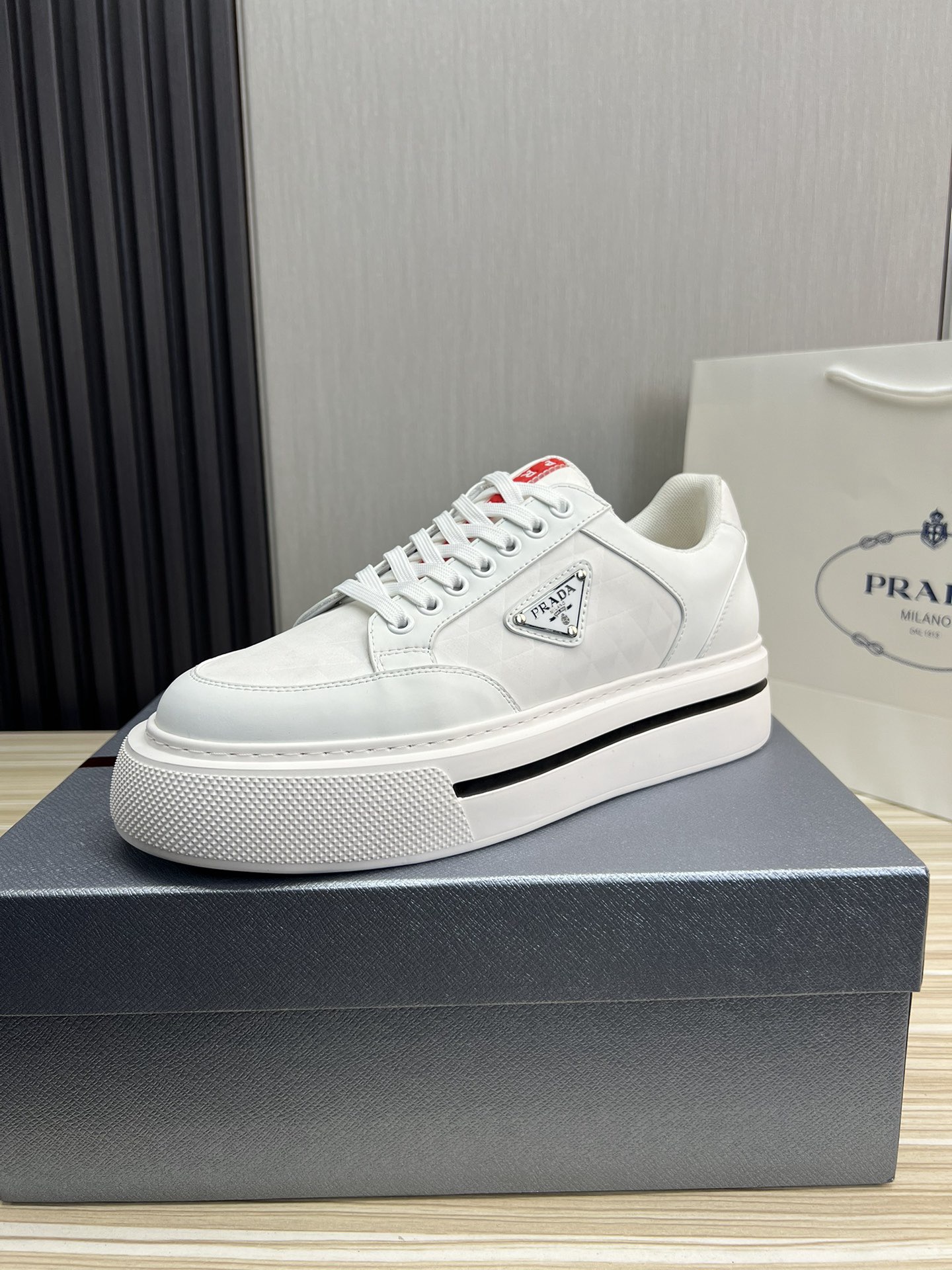 Women Men Top Quality P*rada shoes