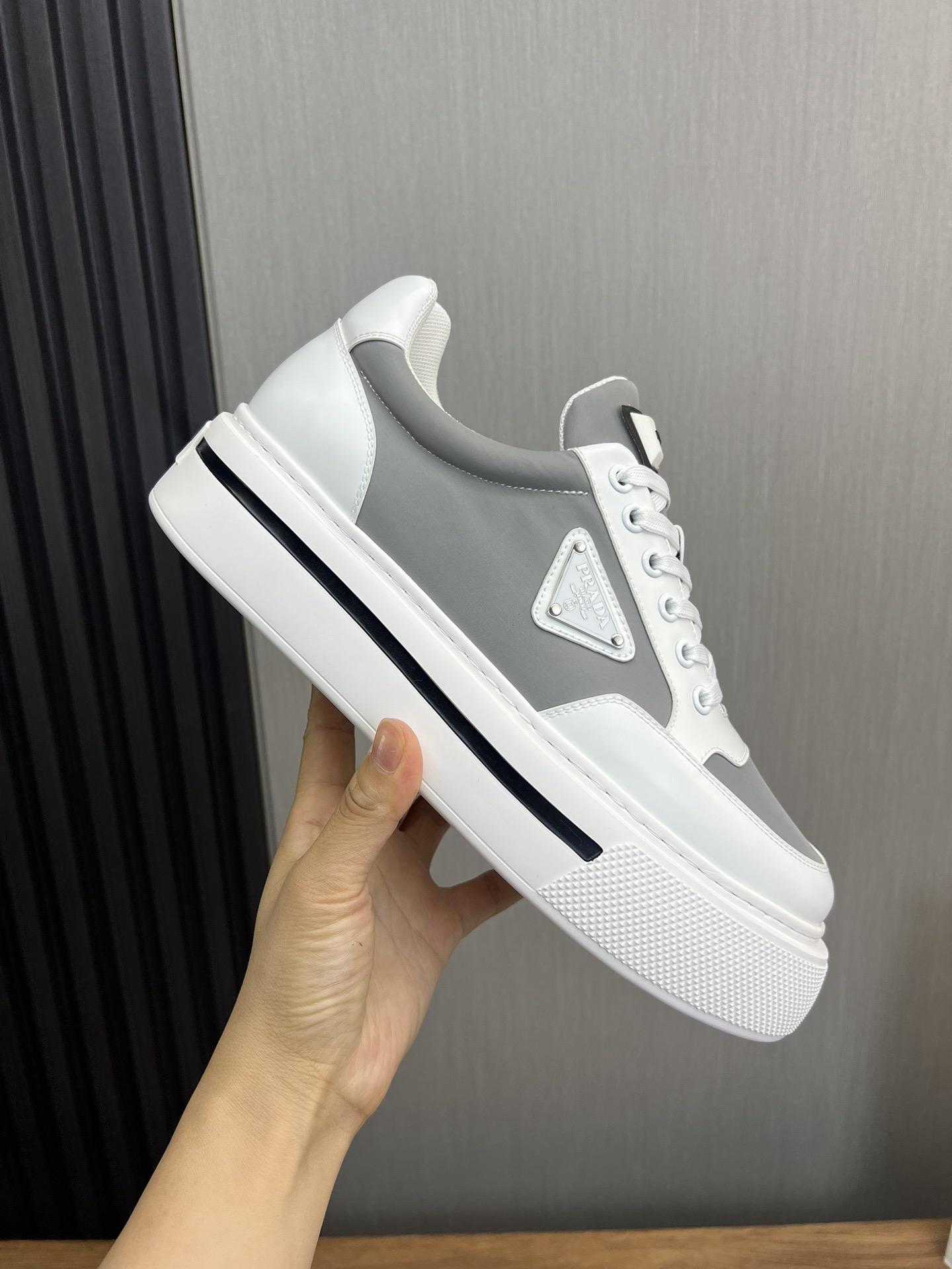 Women Men Top Quality P*rada shoes