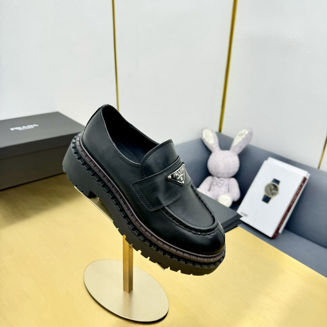 Women Men Top Quality P*rada shoes