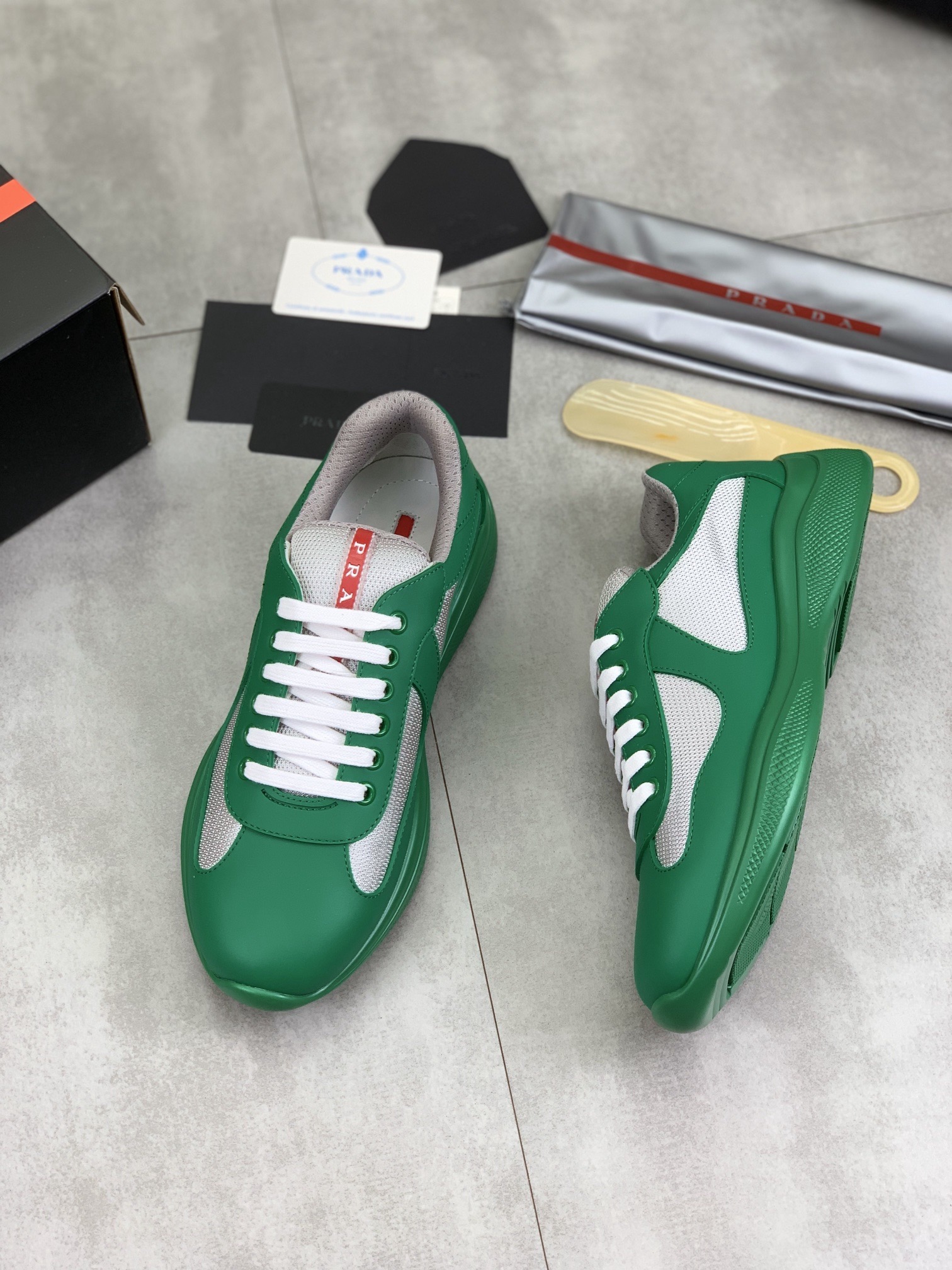 Women Men Top Quality P*rada shoes