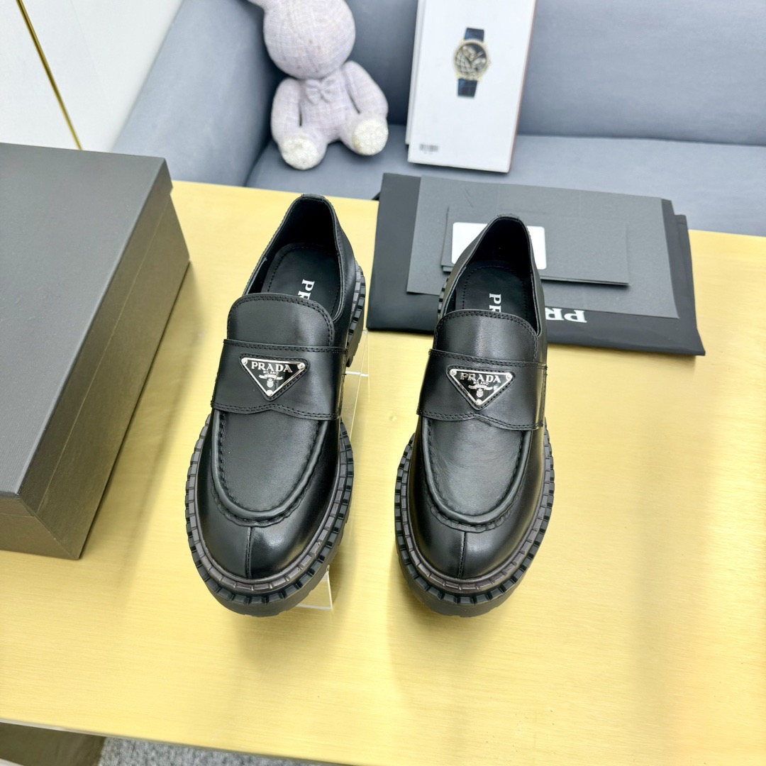 Women Men Top Quality P*rada shoes