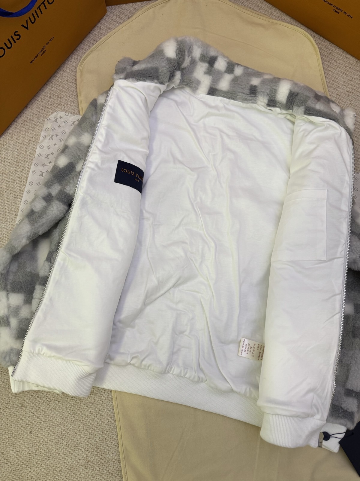 L*V Louis Vuitt*on Top Quality 1:1 Jacket