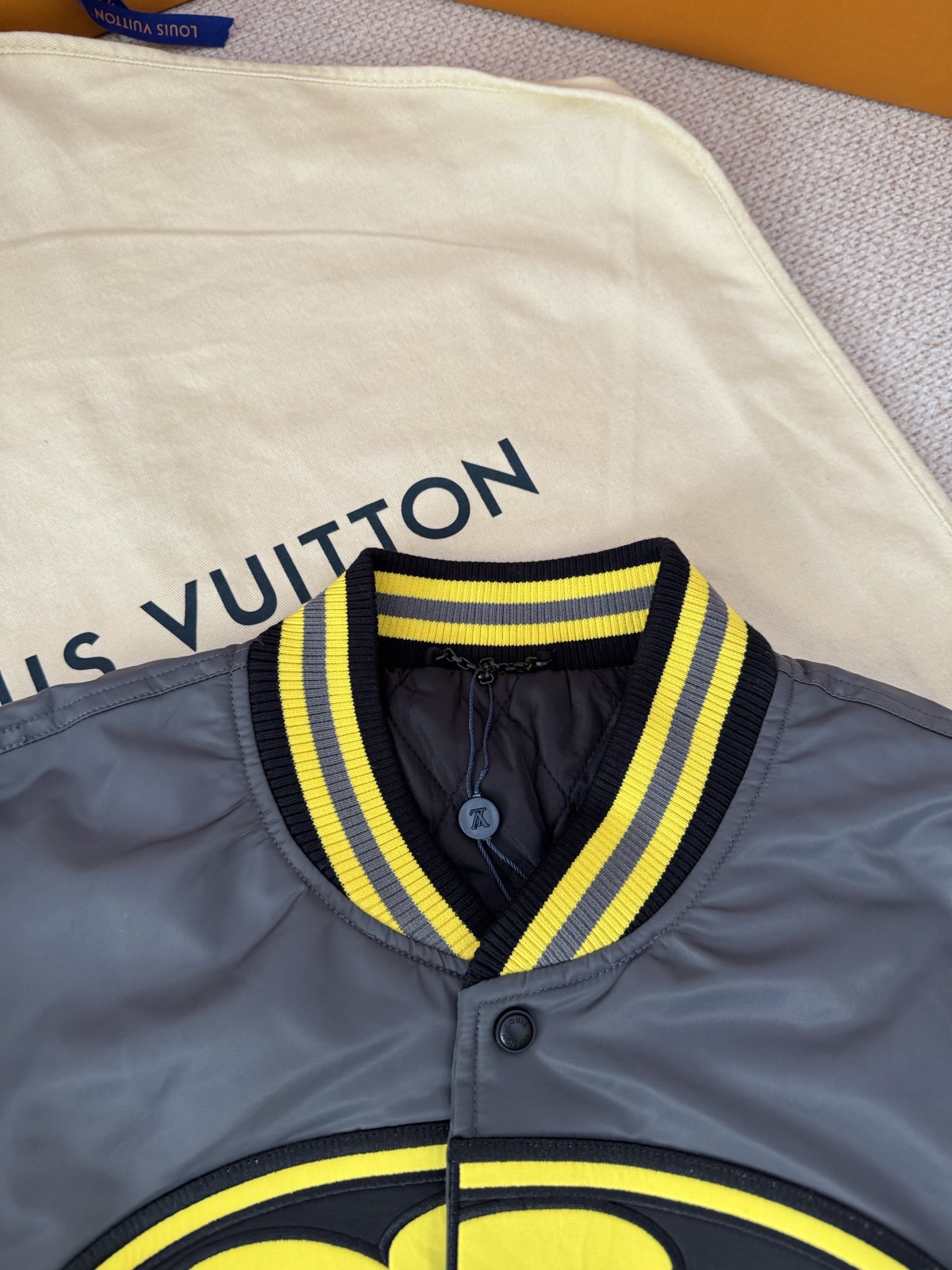 L*V Louis Vuitt*on Top Quality 1:1 Jacket