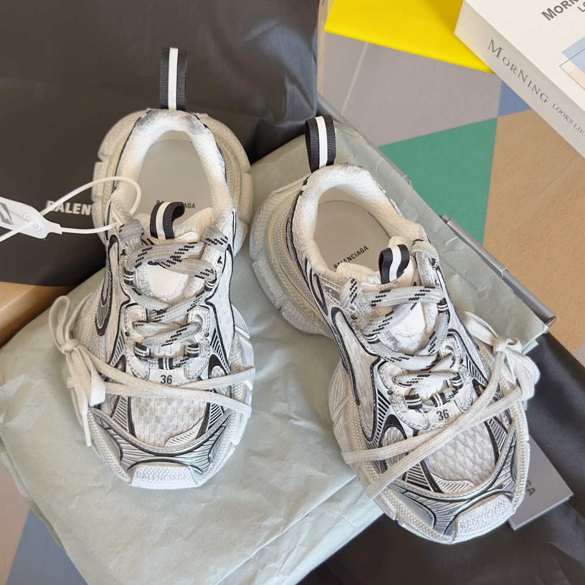 WOMEN SIZE 35-39 Men SIZE 39-45 B*alenciaga Sneaker Top quality 1:1