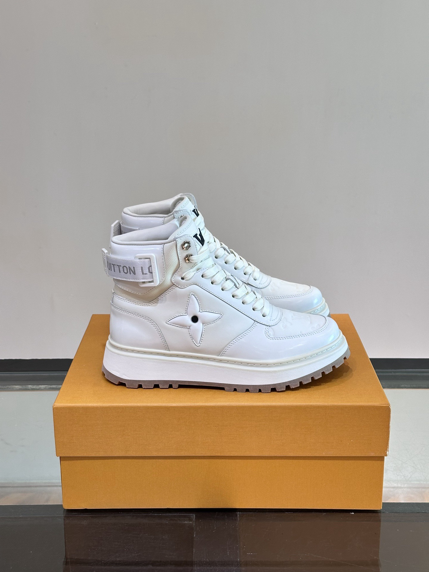 Men L*ouis V*uitton Top Sneaker L*V Shoes