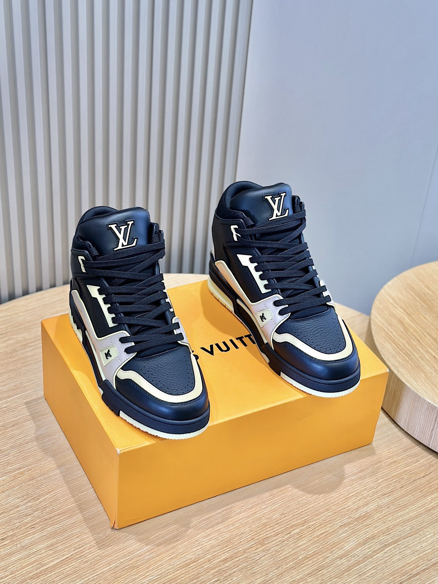 Men L*ouis V*uitton Top Sneaker L*V Shoes